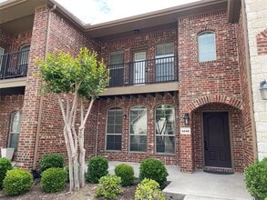 4240 Comanche Dr in Carrollton, TX - Building Photo - Building Photo