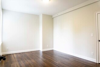 2022 Commonwealth Ave in Boston, MA - Building Photo - Building Photo