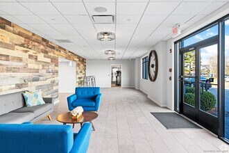 225 Lordship Blvd in Stratford, CT - Building Photo - Building Photo