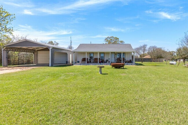 24859 FM 1887 in Hempstead, TX - Building Photo - Building Photo