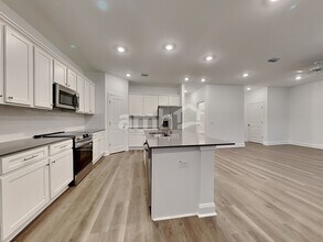 310 Calla Lily Ct in Summerville, SC - Foto de edificio - Building Photo
