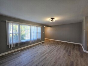 5423 Stone Ave in Portage, IN - Building Photo - Building Photo