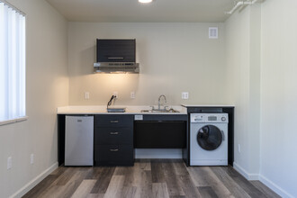 907 Flats in Carson City, NV - Building Photo - Interior Photo