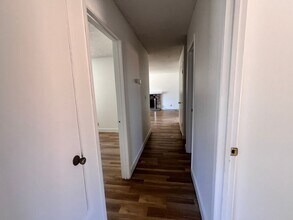 75 Essendon Way in San Jose, CA - Building Photo - Building Photo