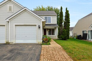 3184 Impressions Dr in Lake In The Hills, IL - Building Photo