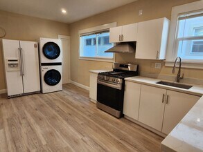 343 41st St in Oakland, CA - Building Photo - Building Photo