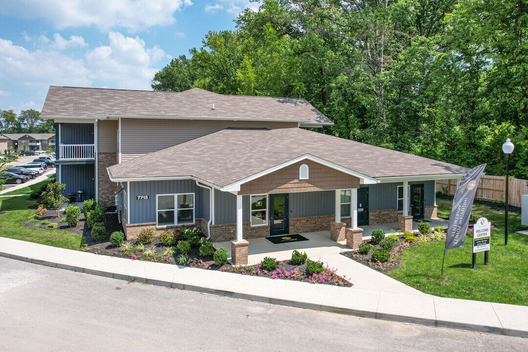 Highview Pointe in Louisville, KY - Building Photo