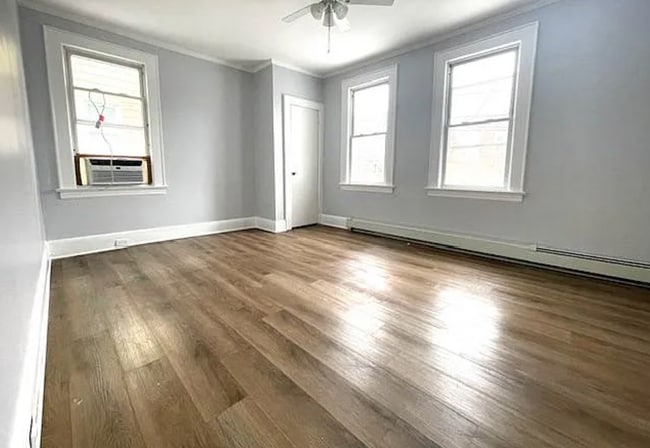 101 King St, Unit 1