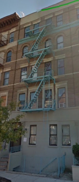 492 Manhattan Ave in New York, NY - Building Photo