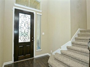 9512 Solana Vista Loop in Austin, TX - Building Photo - Building Photo