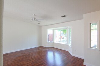 1483 Setter Dr in Redding, CA - Building Photo - Building Photo