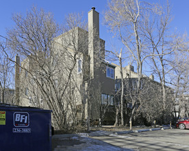 715 2nd Ave NW in Calgary, AB - Building Photo - Building Photo