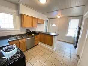 325 E 19th Ave in Columbus, OH - Building Photo - Building Photo