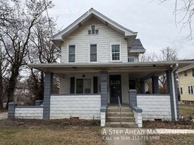 5332 E Washington St in Indianapolis, IN - Building Photo