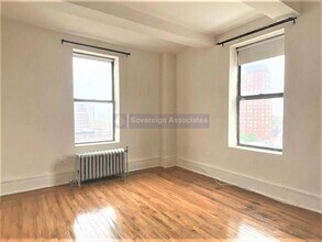 77 W 104th St in New York, NY - Building Photo - Building Photo