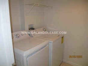 738 Crest Pines Dr in Orlando, FL - Building Photo - Building Photo