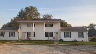 405 Connor st, Unit 1 in Onsted, MI - Building Photo