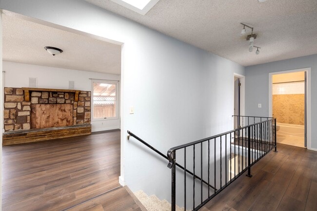 1105 W Maryland Ln in Laurel, MT - Building Photo - Building Photo