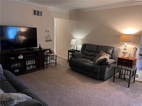 16040 Leffingwell Rd, Unit 49 in Whittier, CA - Foto de edificio - Building Photo