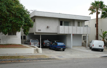 244 S Reno St in Los Angeles, CA - Building Photo - Building Photo