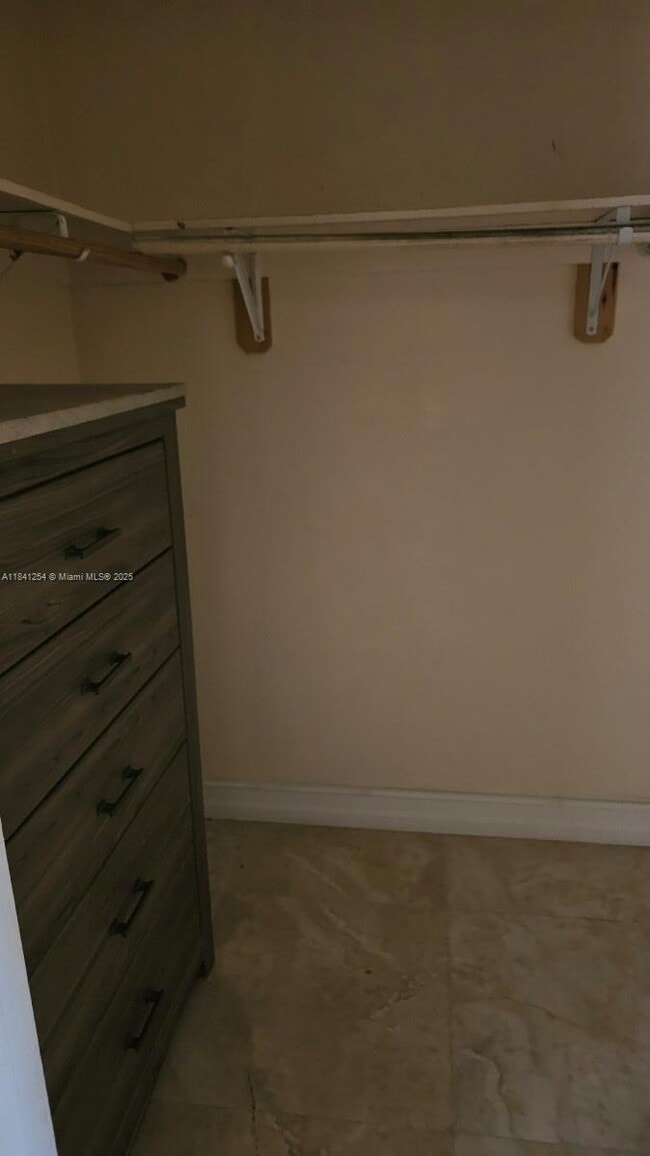 1850 NW 172nd Terrace in Miami Gardens, FL - Building Photo - Building Photo