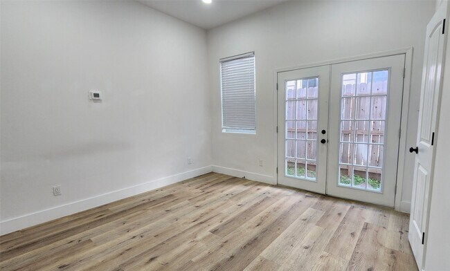 4509 La Branch St in Houston, TX - Building Photo - Building Photo