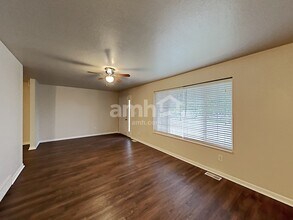845 Grove Creek Dr in Pleasant Grove, UT - Building Photo - Building Photo