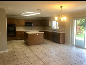 33092 Monte Dr in Temecula, CA - Building Photo - Building Photo