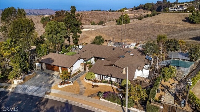 27151 Mission Hills Dr in San Juan Capistrano, CA - Building Photo - Building Photo