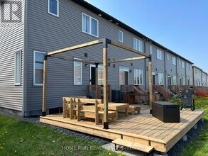 153 Bending Way in Ottawa, ON - Building Photo - Building Photo