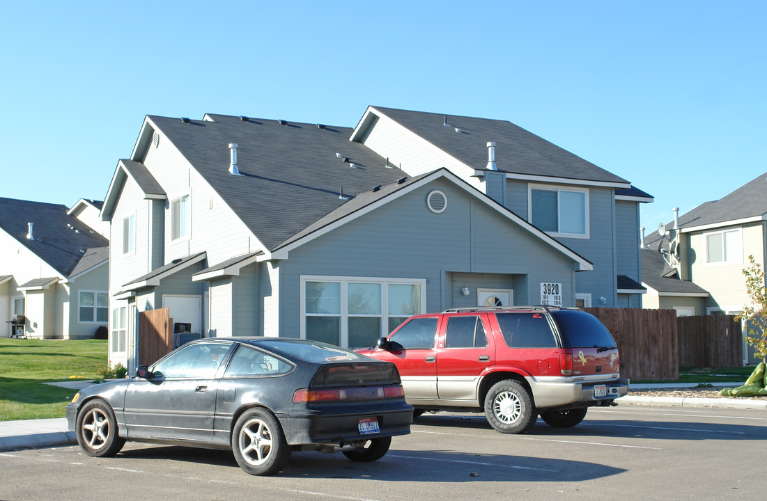 Eldorado Townhomes in Caldwell, ID - Building Photo