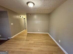 3575 Oakvale Rd in Decatur, GA - Building Photo - Building Photo