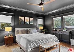 1421 Edgecliffe Dr in Los Angeles, CA - Building Photo - Building Photo