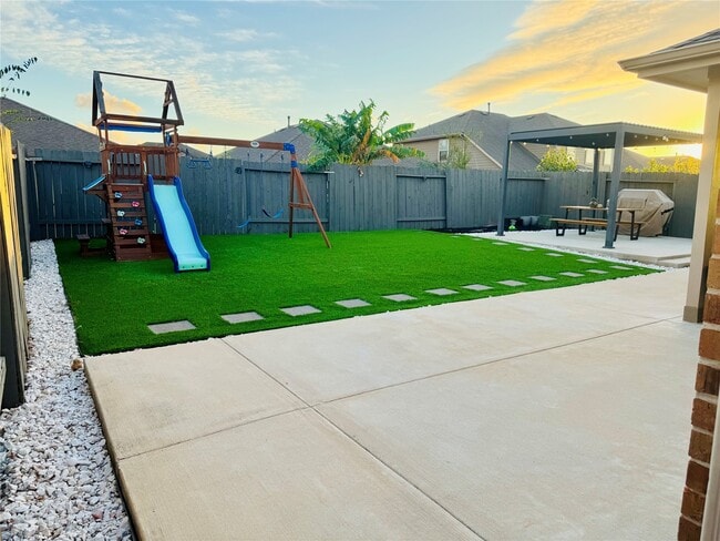 property at 18227 Grayson Blf Wy