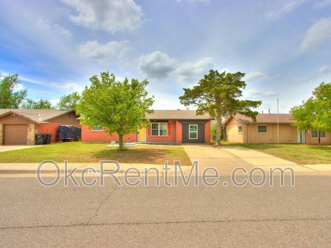 property at 2701 Yorkshire Ave