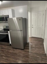 111 Hall St in Leominster, MA - Building Photo - Building Photo