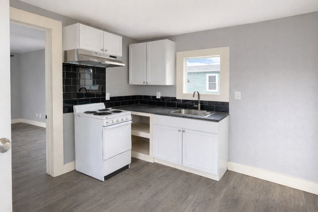 property at 2019 Beaver Ln