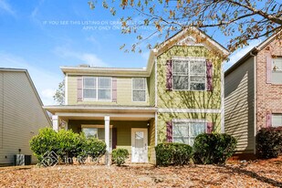 162 Stillwood Dr in Newnan, GA - Building Photo