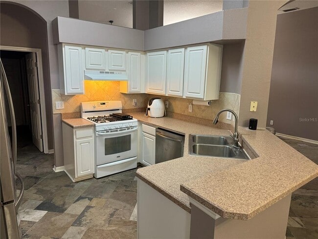 10014 Cannon Dr in Riverview, FL - Building Photo - Building Photo