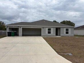 579 NW North Macedo Blvd in Port St. Lucie, FL - Building Photo - Building Photo