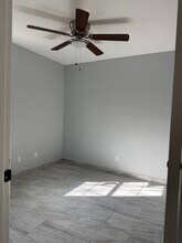 817 E Kearney St in Laredo, TX - Building Photo - Building Photo