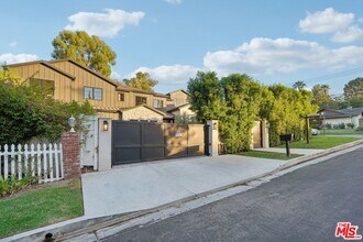 5124 Calvin Ave in Los Angeles, CA - Building Photo - Building Photo