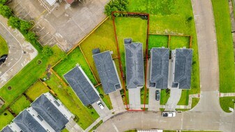 1418 Revolution Way in Missouri City, TX - Building Photo