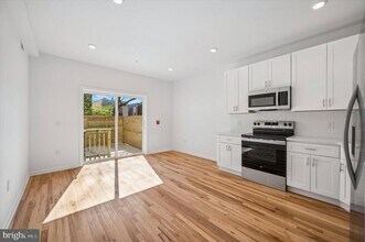 1645 N Marshall St in Philadelphia, PA - Foto de edificio - Building Photo