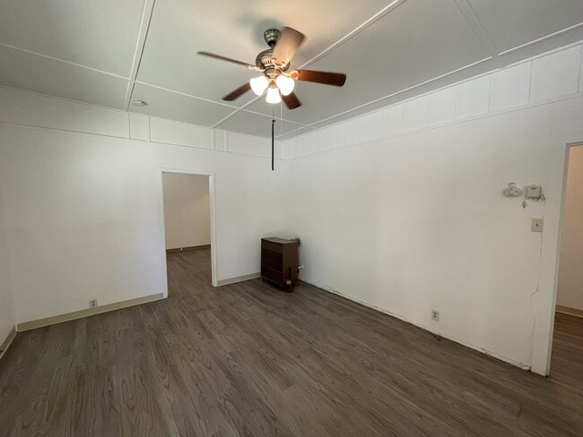 1098 Humboldt Rd in Chico, CA - Building Photo - Building Photo