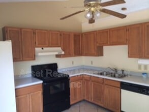 4756 Brierley Dr in Knoxville, TN - Building Photo - Building Photo