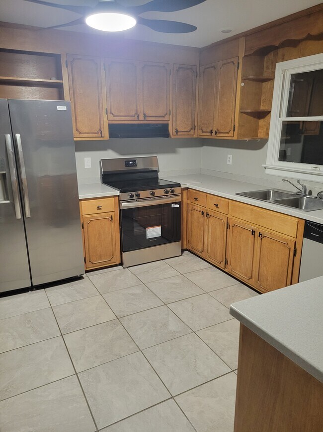 12904 Dubin Dr in Spotsylvania, VA - Building Photo - Building Photo