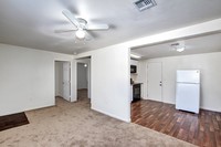 1521-1529 E Sunnyside Dr in Phoenix, AZ - Building Photo - Interior Photo