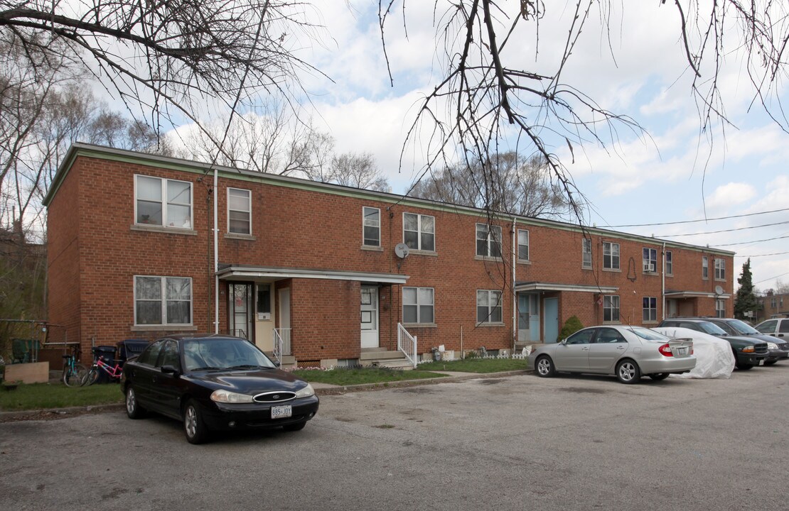 38-48 Jasper Ave in Toronto, ON - Building Photo