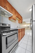 5797 Flagler St-Unit -2 in Hollywood, FL - Building Photo - Building Photo